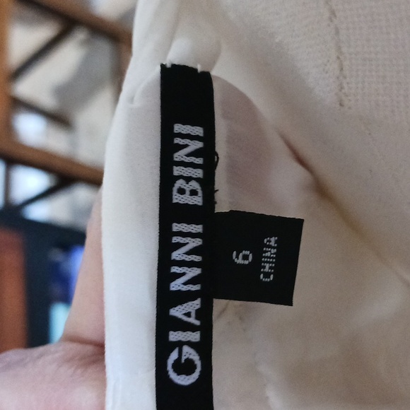 Gianni Bini- Little White Dress - Picture 2 of 16